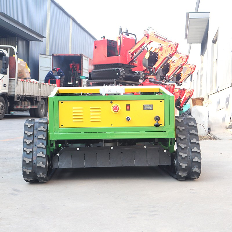 Робот-газонокосилка Premium 800 мм с насадкой для уборки снега