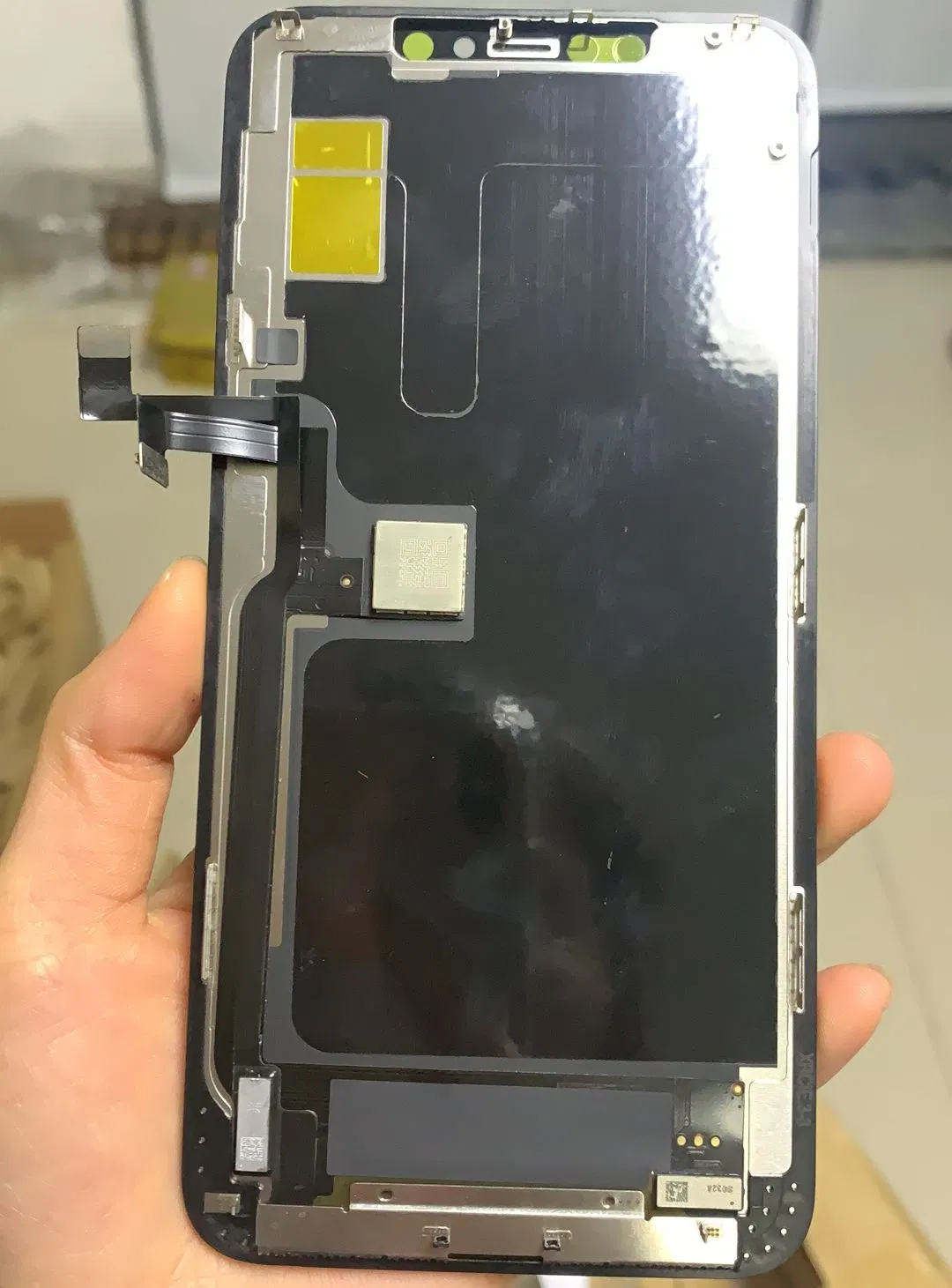 Дисплей для iPhone 6-12 Pro: LCD с тачскрином