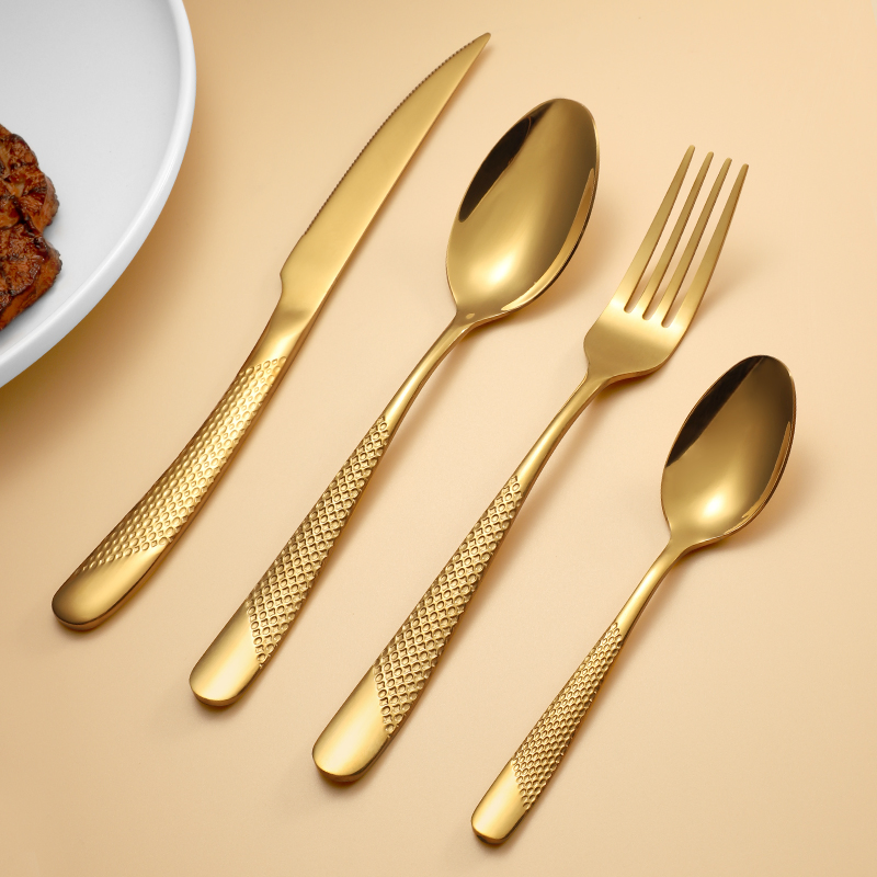 Best Selling Long and Silver Luxury Gold Hammered Cutlery Flatware Set Spoons