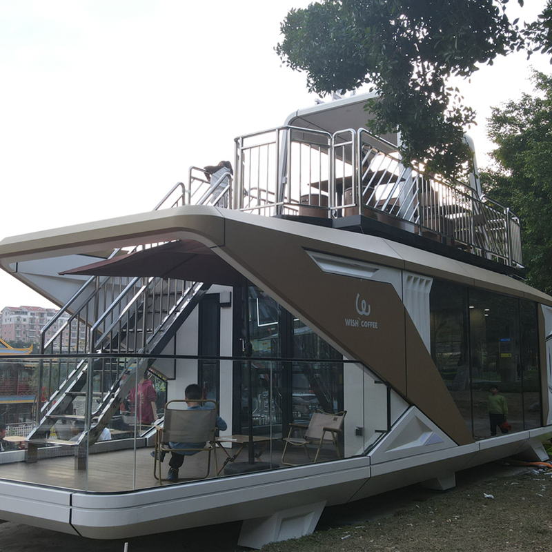 Luxury Capsule Hotel for Landscape Area Taking Holiday