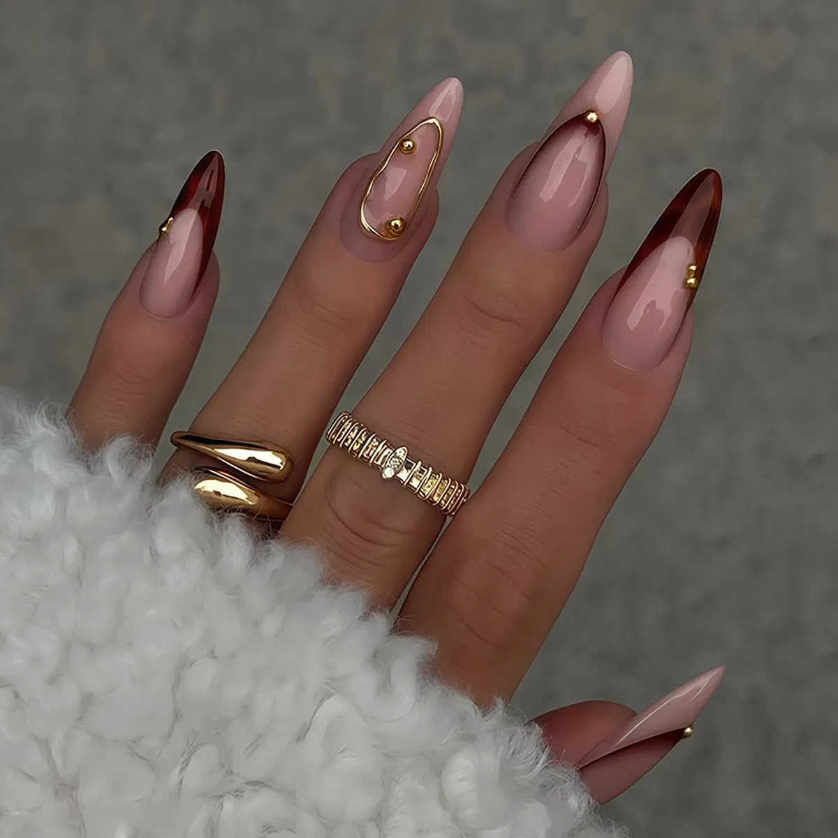 Caramel-Colored French Embossed Nail Art ABS Material Ins Style Full-Cover Pre-Design 24 Pieces of Artificial Nails with Fake Nails