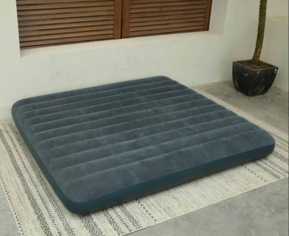 Air Mattress with Built-in Pump Colchon Inflable Camping Portable Outdoor Inflatable Bed Home Park Use