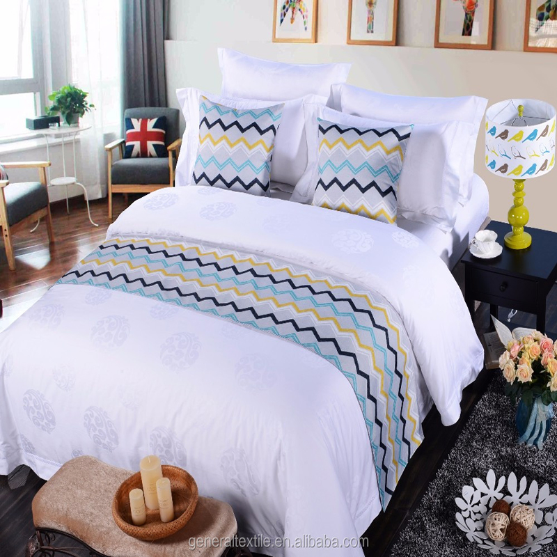 Hotel Use Different Style Decoration Luxury 5 Star Hotel Bed Runner