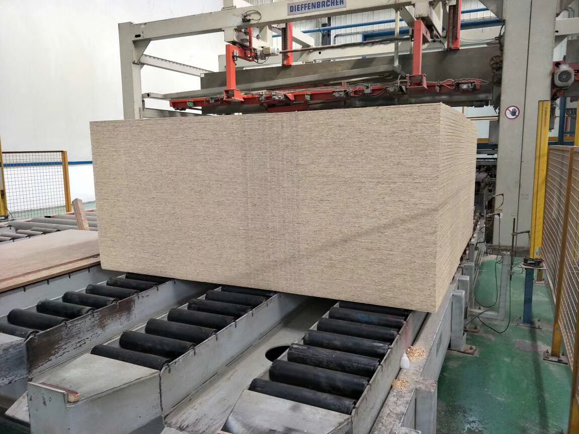 4*8 Size 9/12/15/18/21/25mm OSB Boards for Furniture, Decoration, Building, Packing