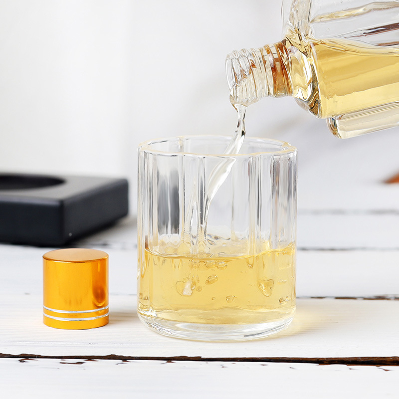 Wholesale High Borosilicate Glass Custom Unique Creative Gun Whiskey Glass Decanter Gift Set for Men Women