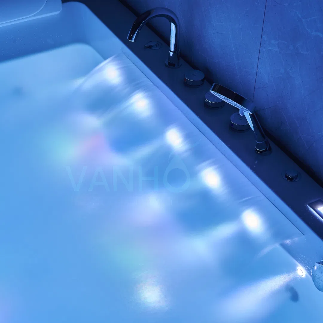 Угловая акриловая ванна для двоих с гидромассажем