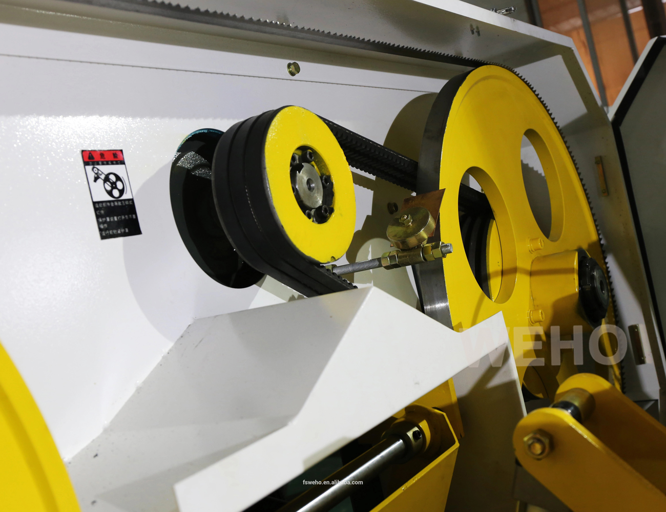 Ленточная пила по дереву горизонтальная MJ3185X1300