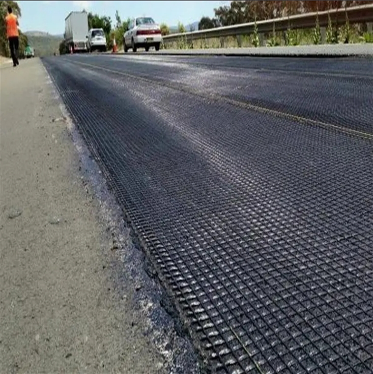 Bitumen Coated Glassfiber Geogrid for Asphalt and Road Reinforcement Fiberglass Earthwork Materials
