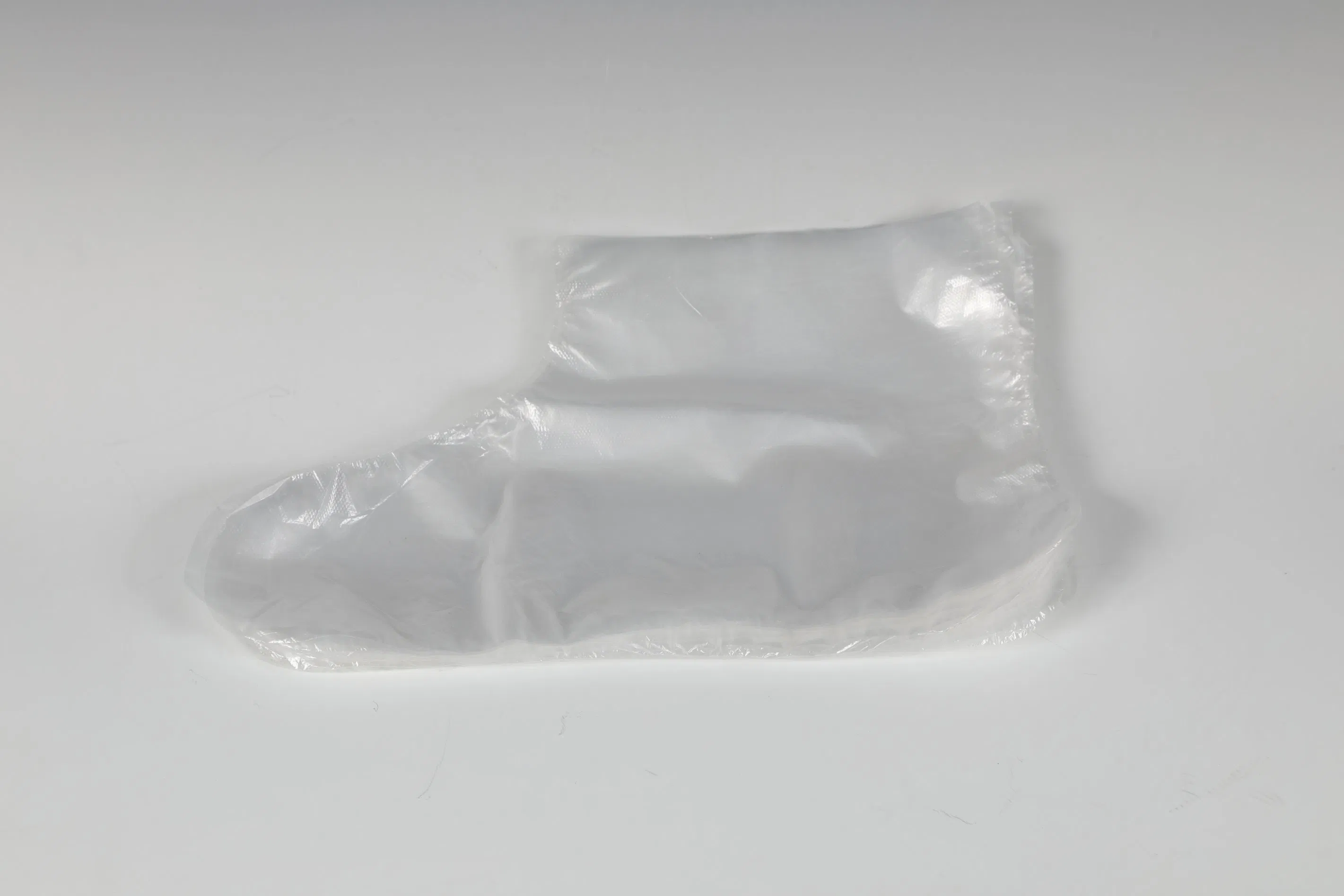 Wholesale Disposable Strong Waterproof Clear Plastic PE Foot Cover Socks for Foot Bath SPA Use