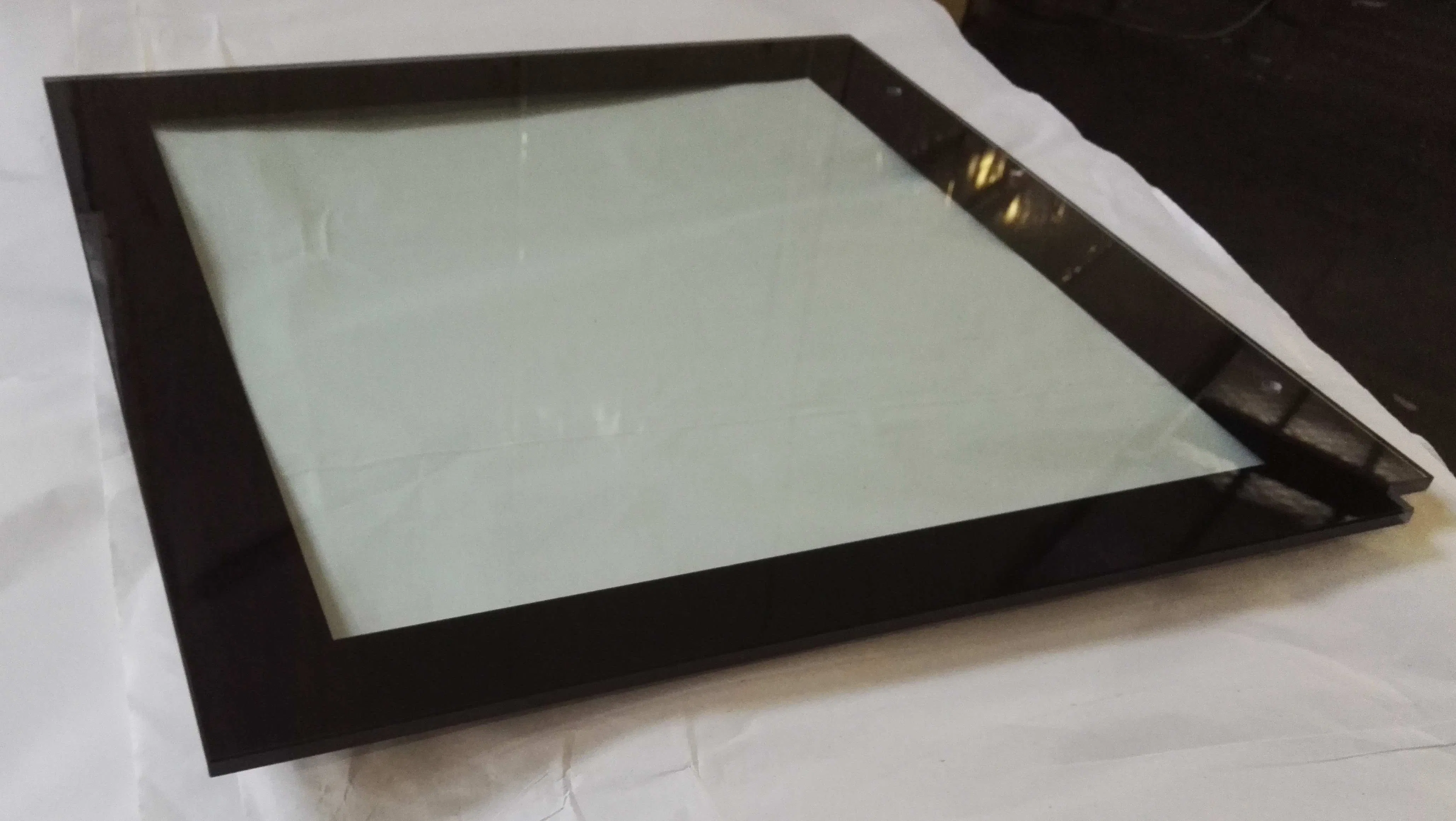 High Quality Tempered Color Laquered Countertop Cake Showcase Glass