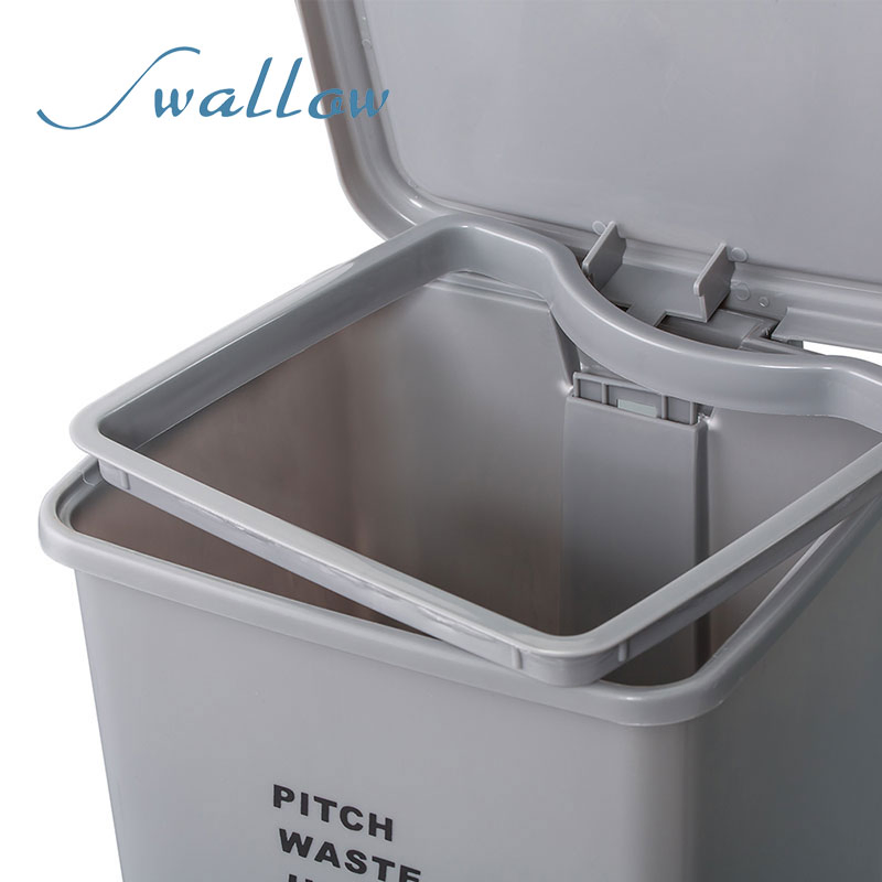 Пластиковый педальный мусорный бак Swallow 15 л