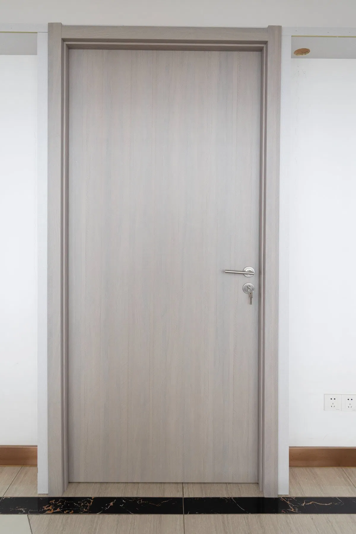 Advanced WPC Interior Door Waterproof Fire Retardant Eco Conscious Wooden 45mm