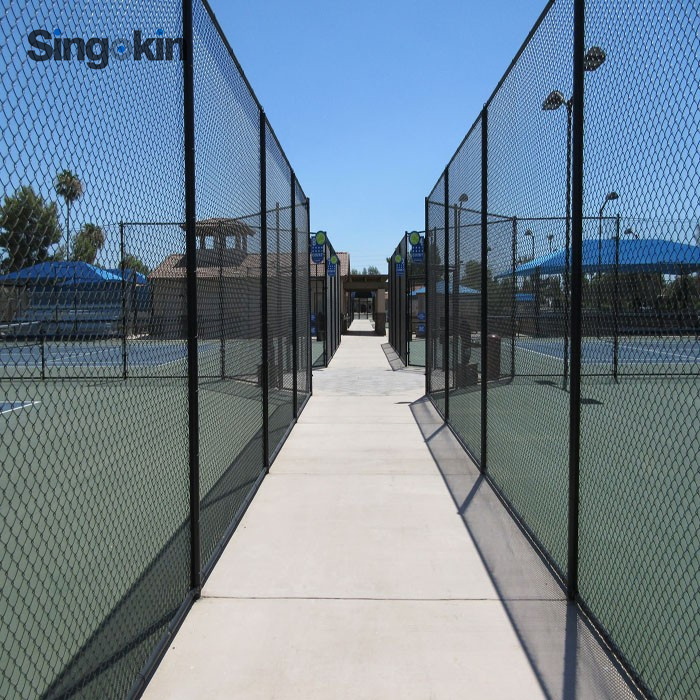 Diamond Cyclone Wire Fence Galvanized Chain Link Fence for Tennis