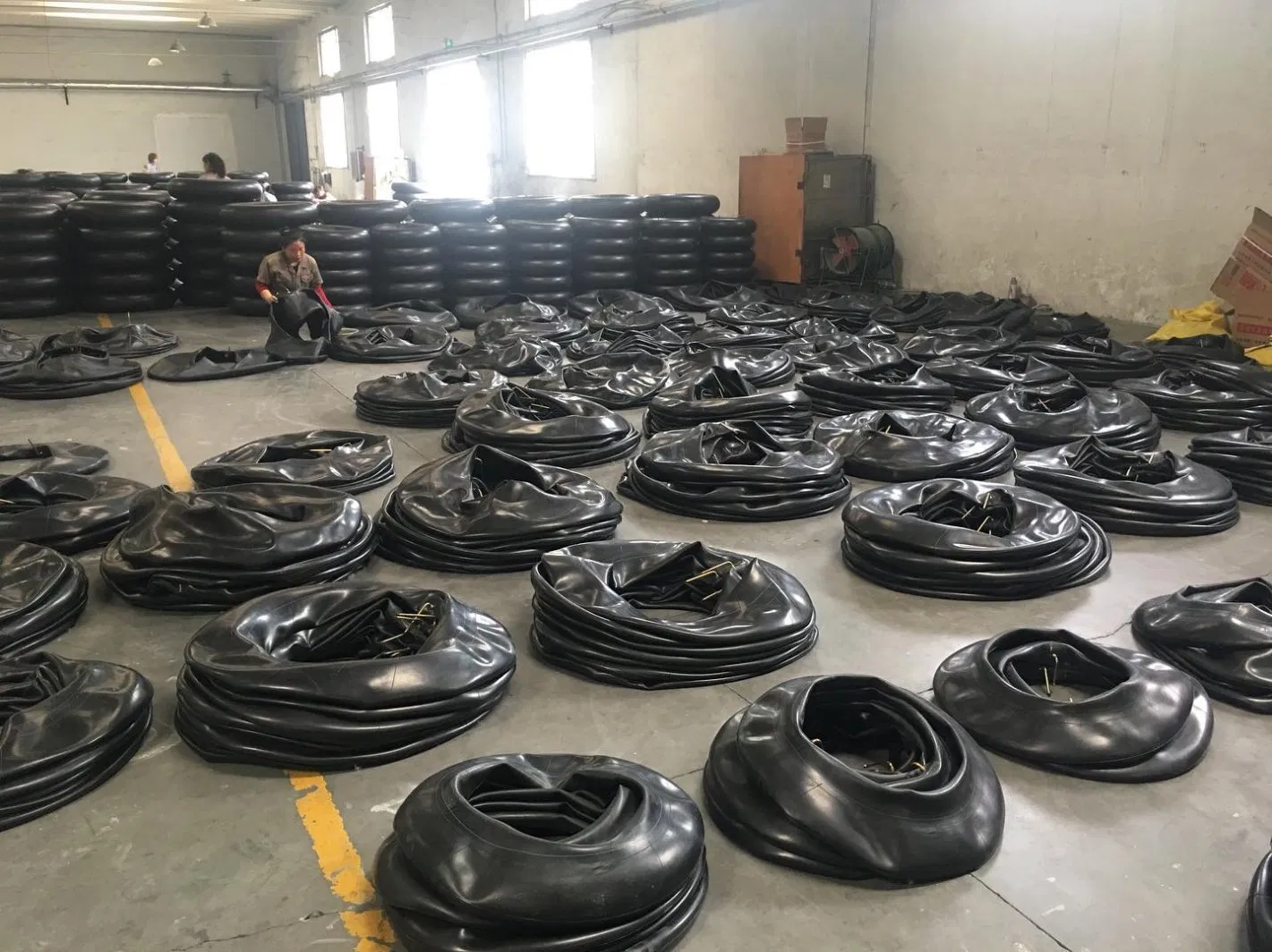 Внутренняя камера для трактора, грузовика и автобуса 1200R24, 1300R24, 1400R24