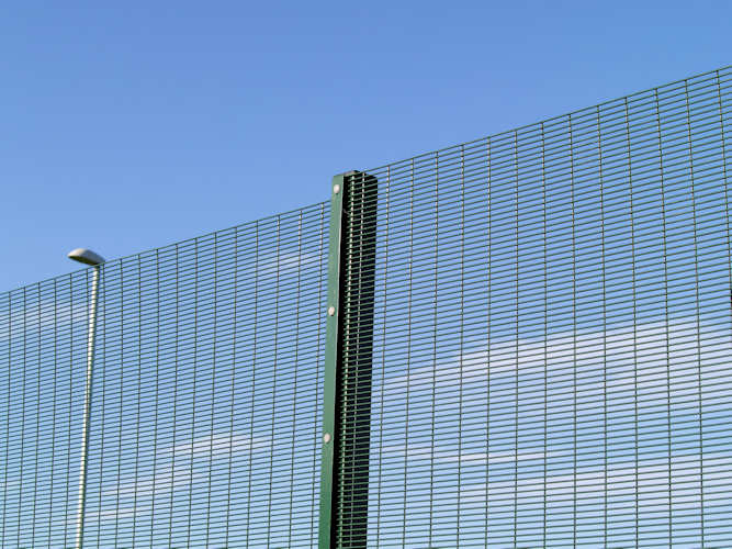 358 Safety Fence with Strong 4 0mm Wire and Mesh Openings