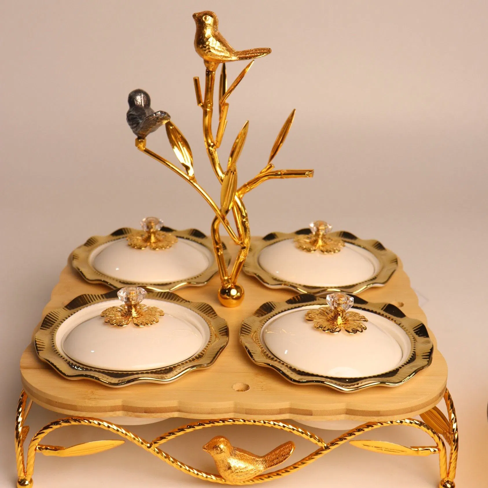 Home Ornament Gold-Plated Iron Frame with Large Size Four-Panel Gold Ceramic Bowl
