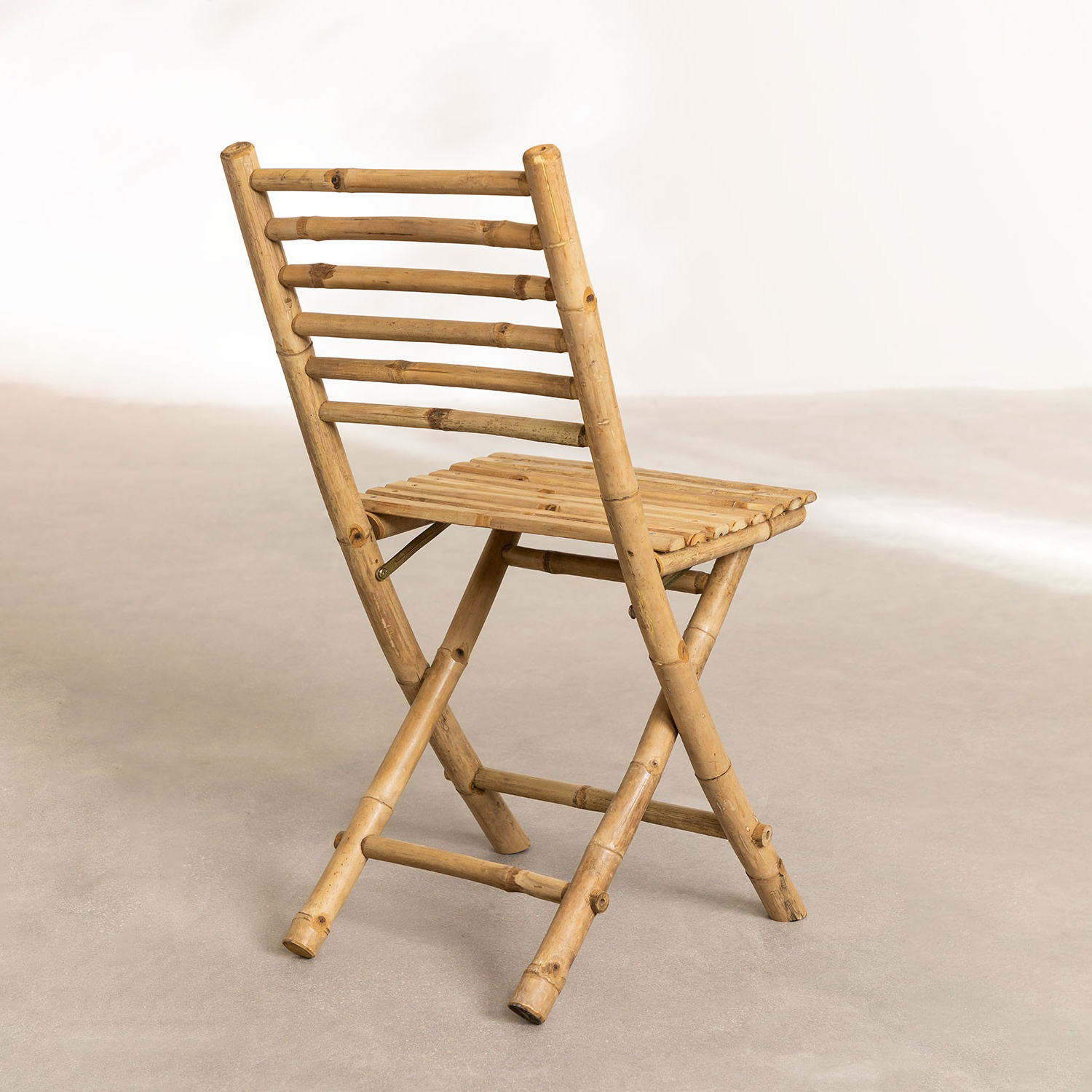 Стол и стулья садовые бамбуковые складные ручная работа