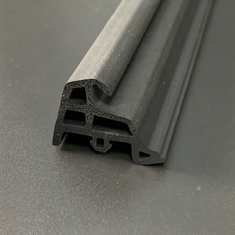 EPDM Dense & Foaming Composite Seal Hard & Soft Coextrusion Uniform Pressure Rubber Strip