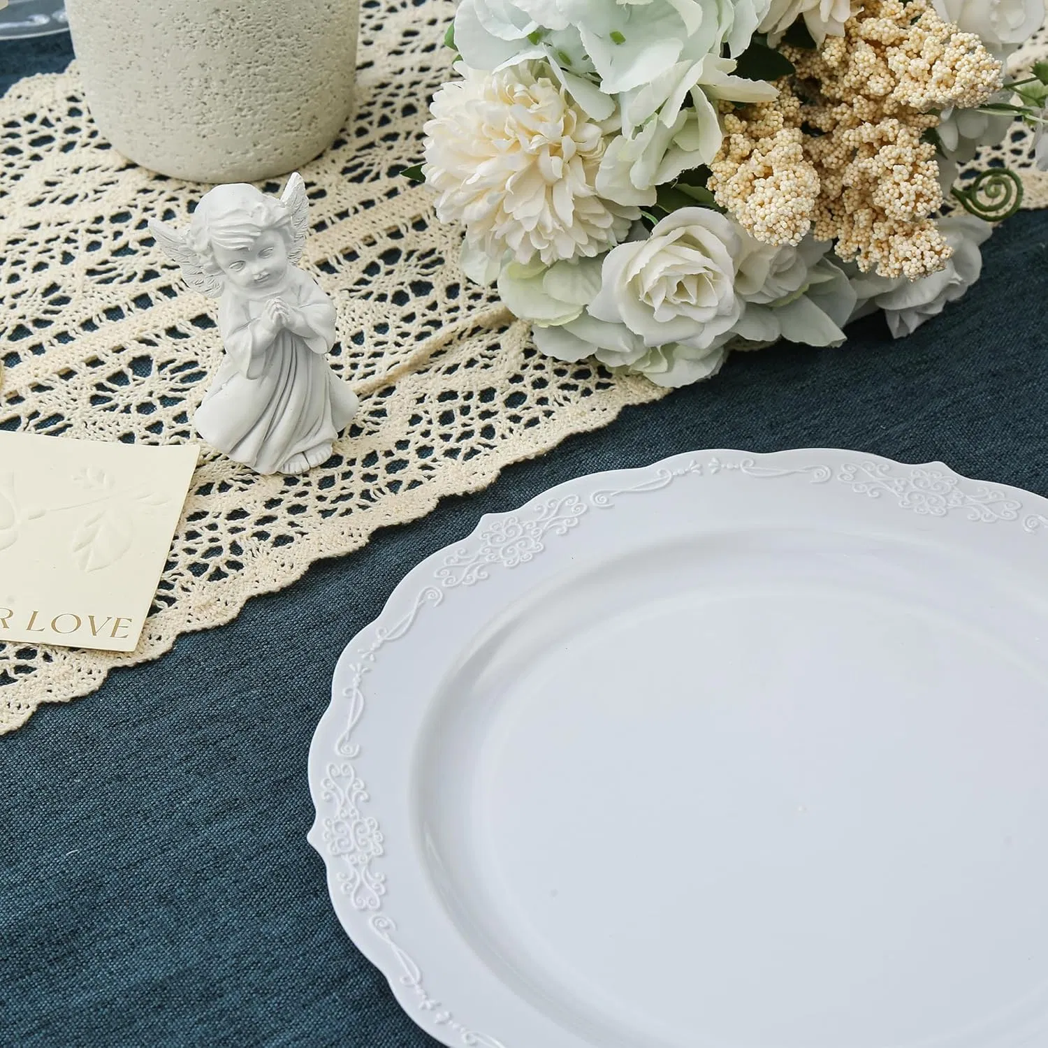 Elegant 10-Inch White Disposable Plates - Ideal for Weddings and Celebrations