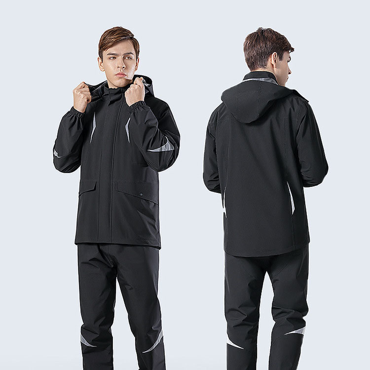 China Black Bicycle Rain Coats Suit for Men Lightweight Waterproof