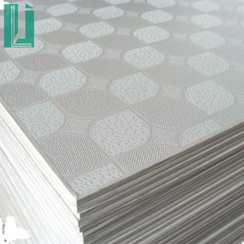 Factory Direct Waterproof Fireproof PVC Laminated Gypsum Ceiling Tiles Ceiling Board