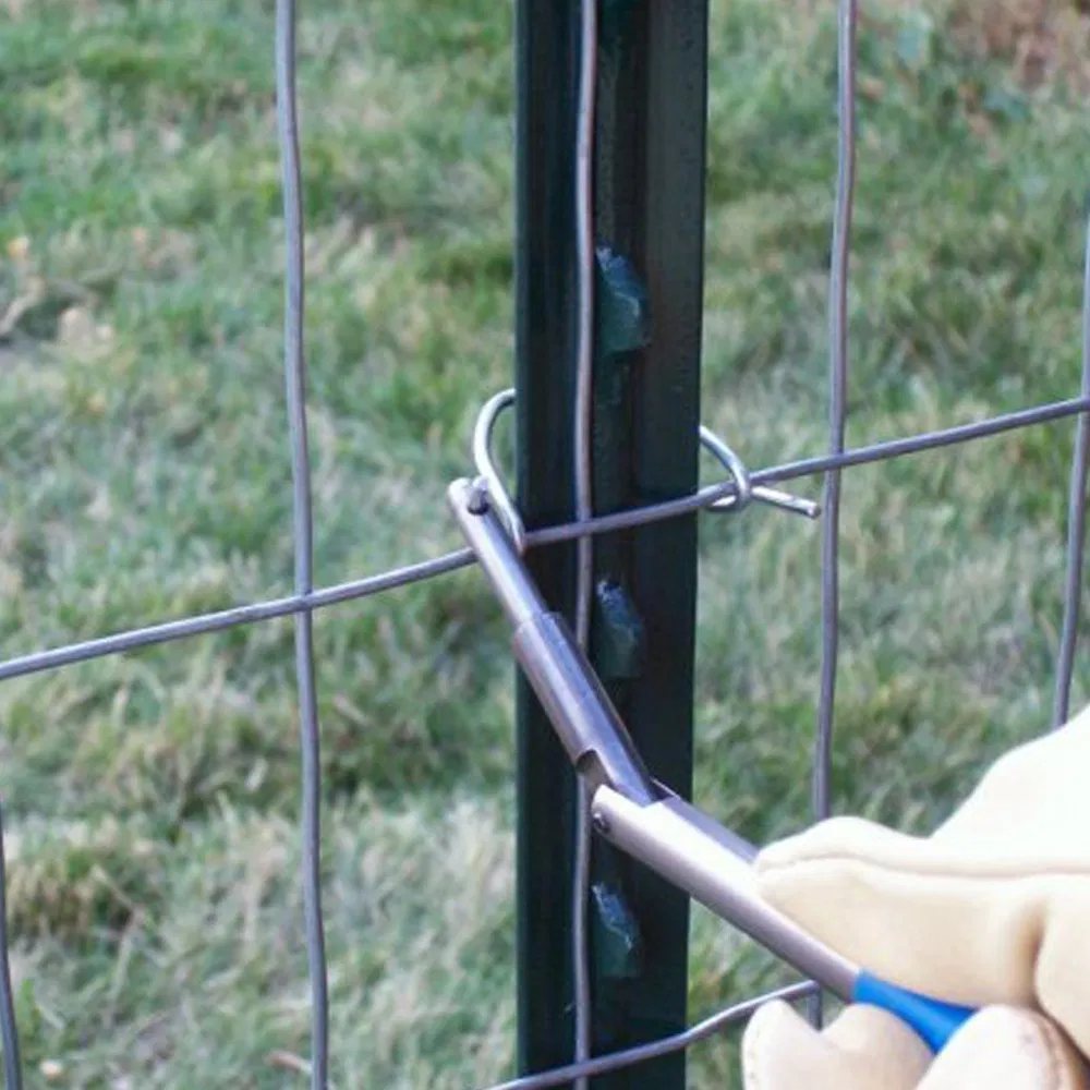 America Type Green Painted Studded Fence T Post