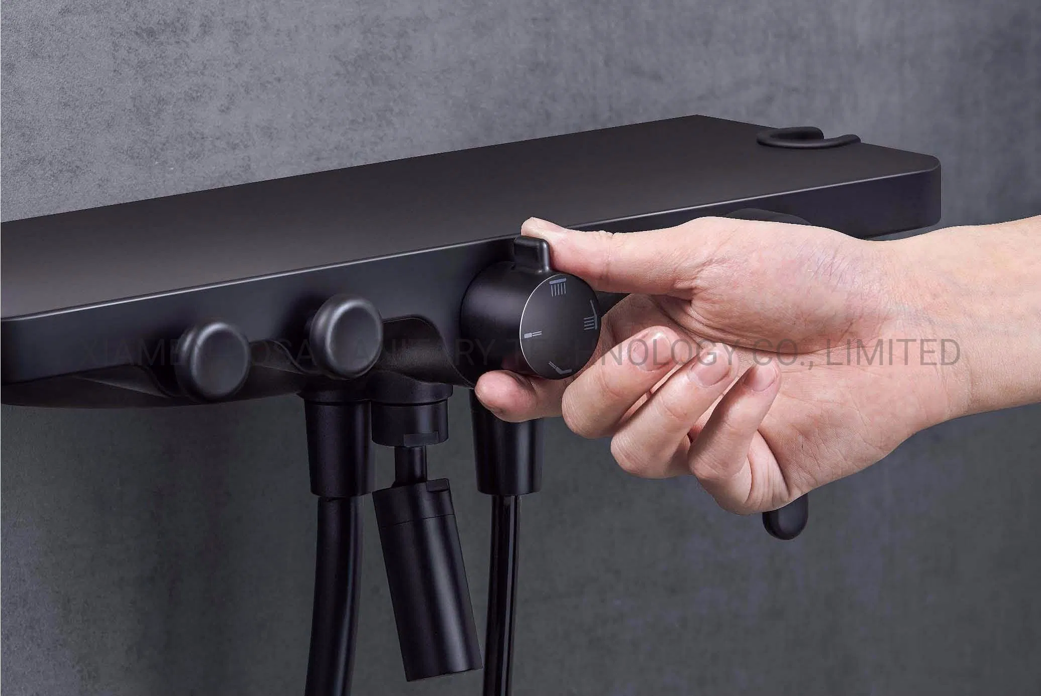 Душевой смеситель с полкой и тропическим душем