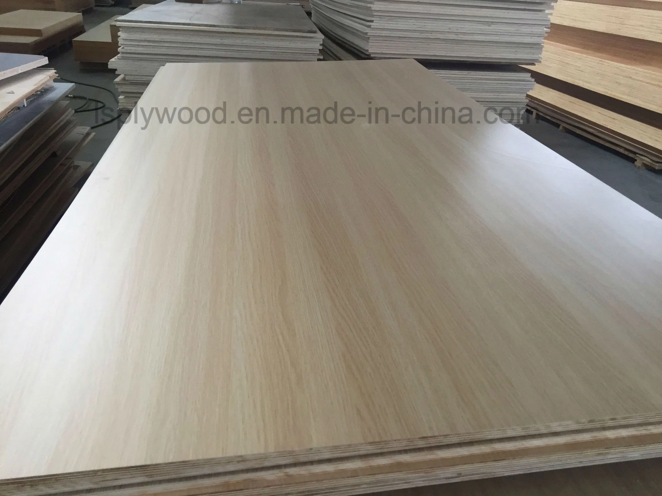 China Factory Wholesale 12mm Film Faced Plywood/Industrial Grade Film Faced Plywood/Film