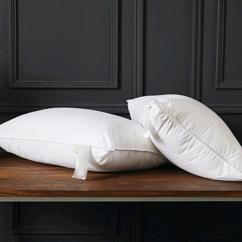 Wholesale Soft Cheap Super Durable Sleeping Microfiber Pillow for Hotel Bed