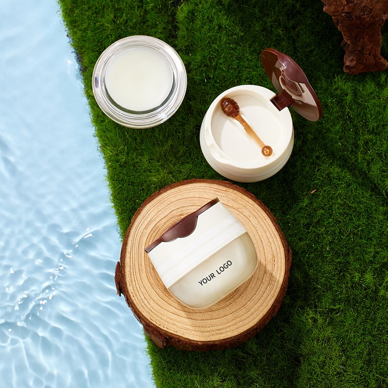 Wholesale Natural Coconut Oil Shea Butter Fruit Coconut Custom Lip Balm