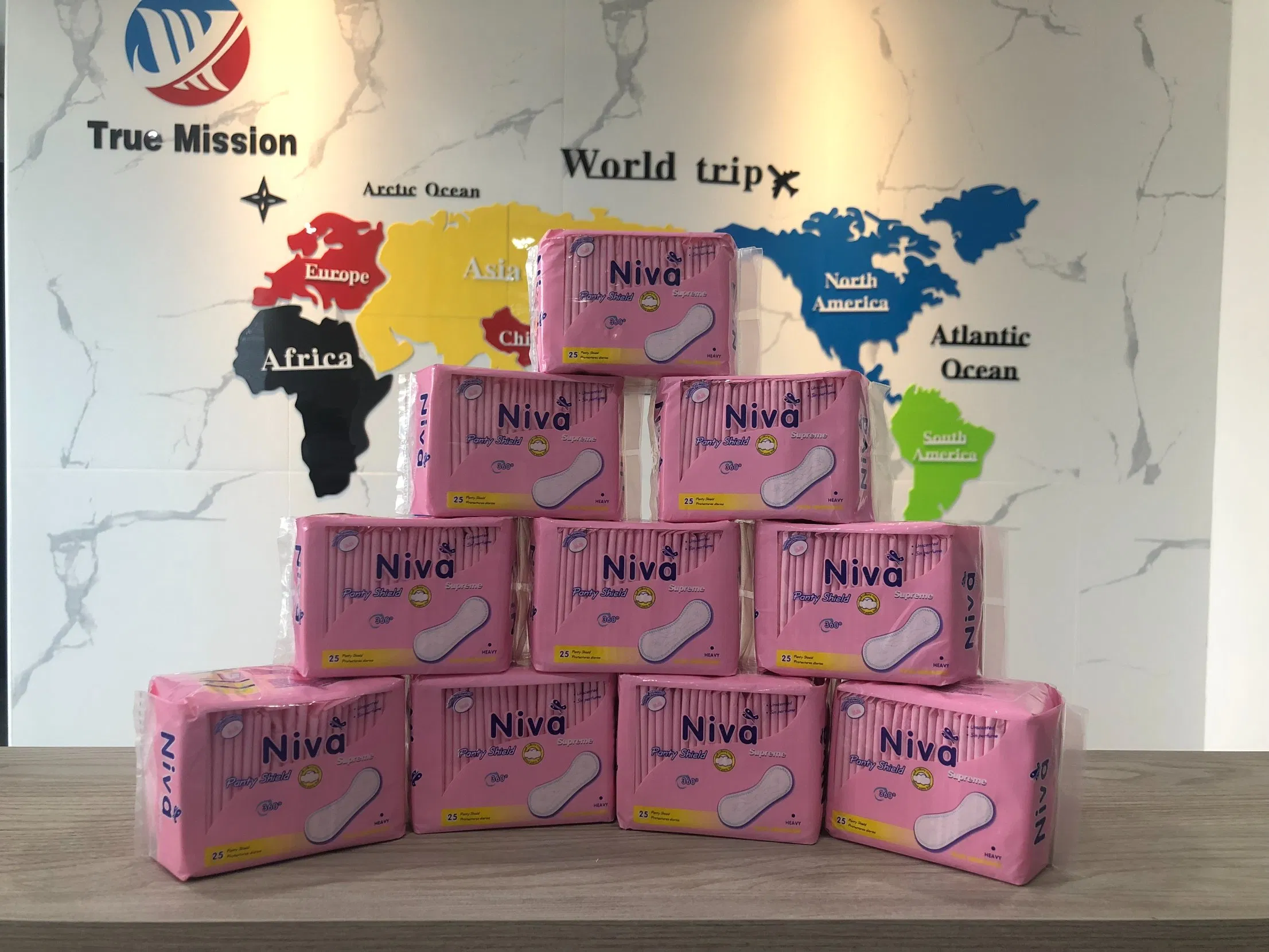 Wholesale Feminine Hygiene Products Panty Liner 155mm Without Wings Pantyliner