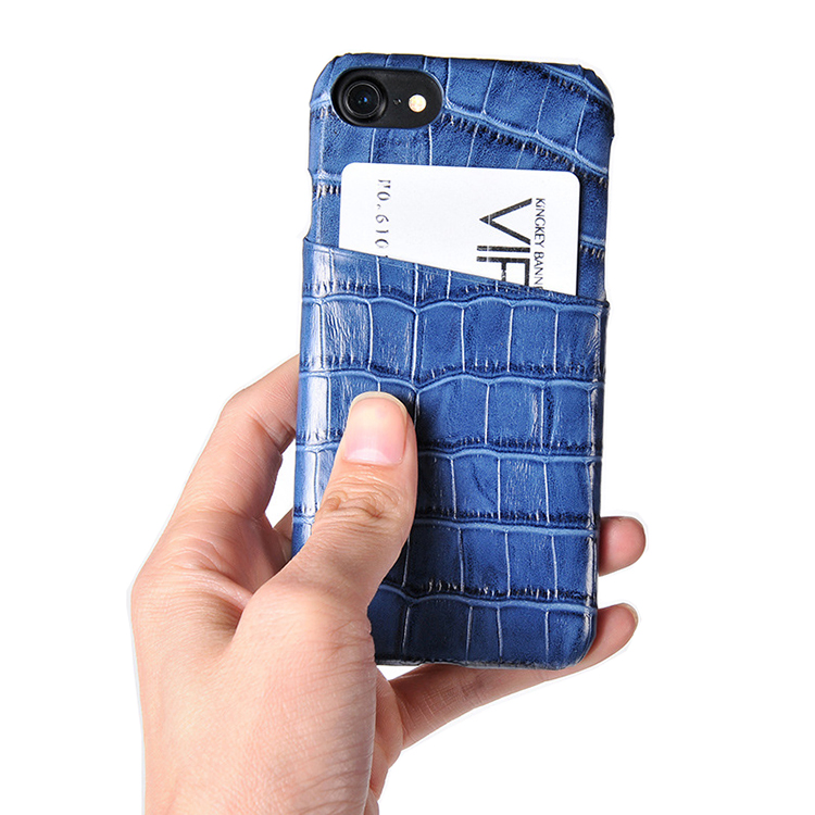 Чехол для iPhone из кожи крокодила с дизайном на заказ