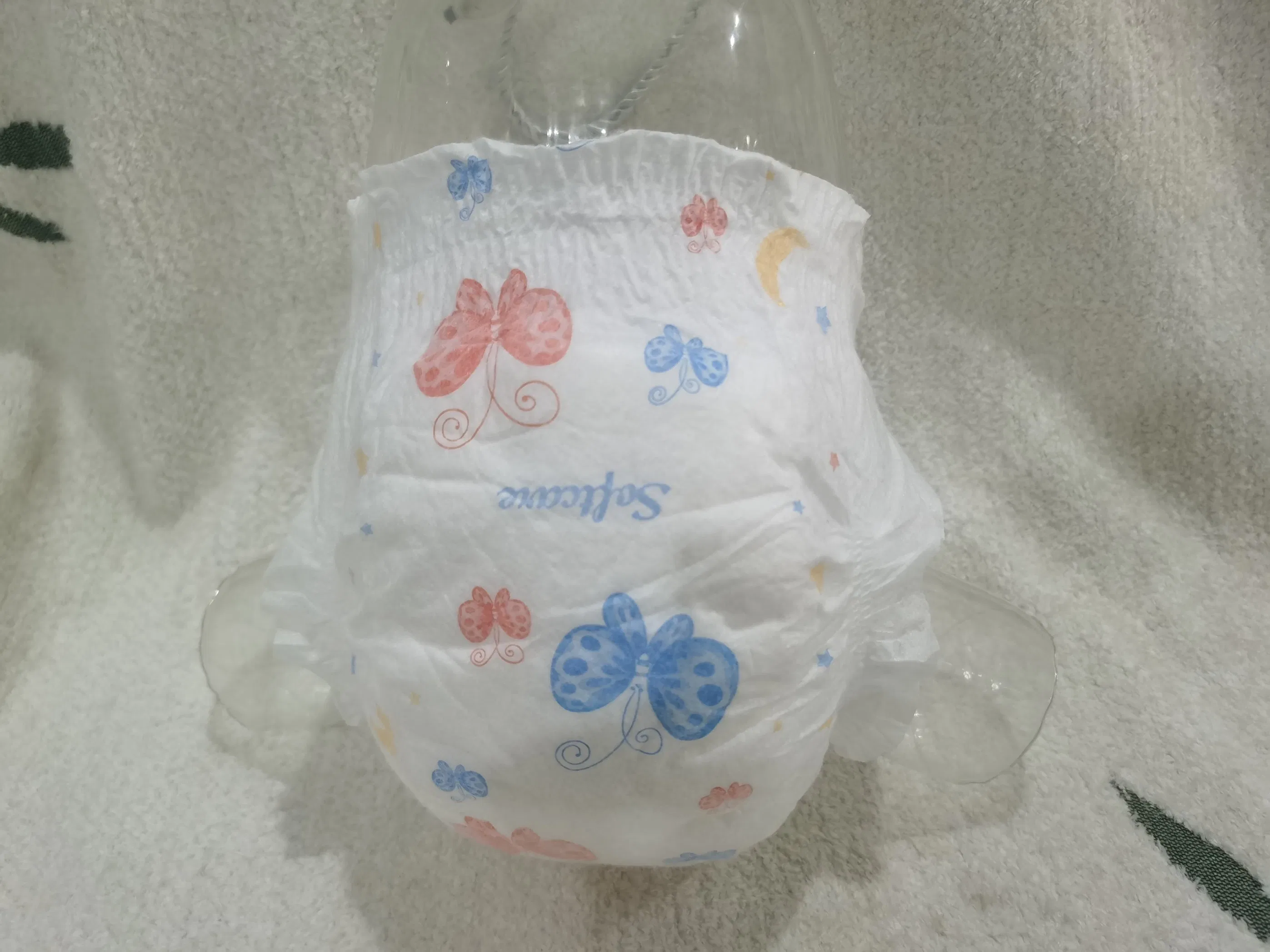 Softcare Wholesale Baby Products Baby Diaper for Africa Market with Magic Tape