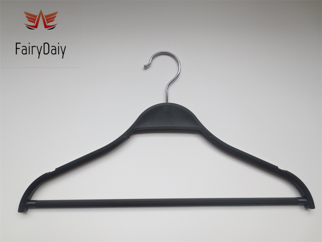 Vics Plastic Zara/ Walmart Jacket /Coat/ Clothing Suit/ Skirt/Slip Dress Clothes Hangers/Wooden Hangers/Metal Hangers