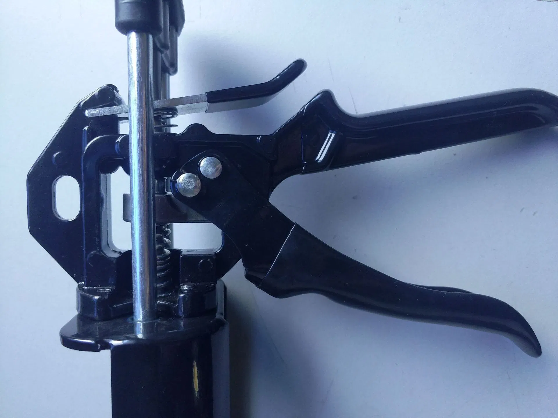 Easy Use Black Construction Hand Tools Spray Gun Silicone