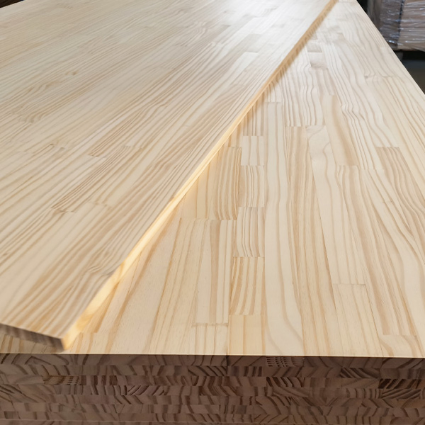 Factory Hot Selling Pine Solid Wood Finger Jointed Planks for Tables and Chairs