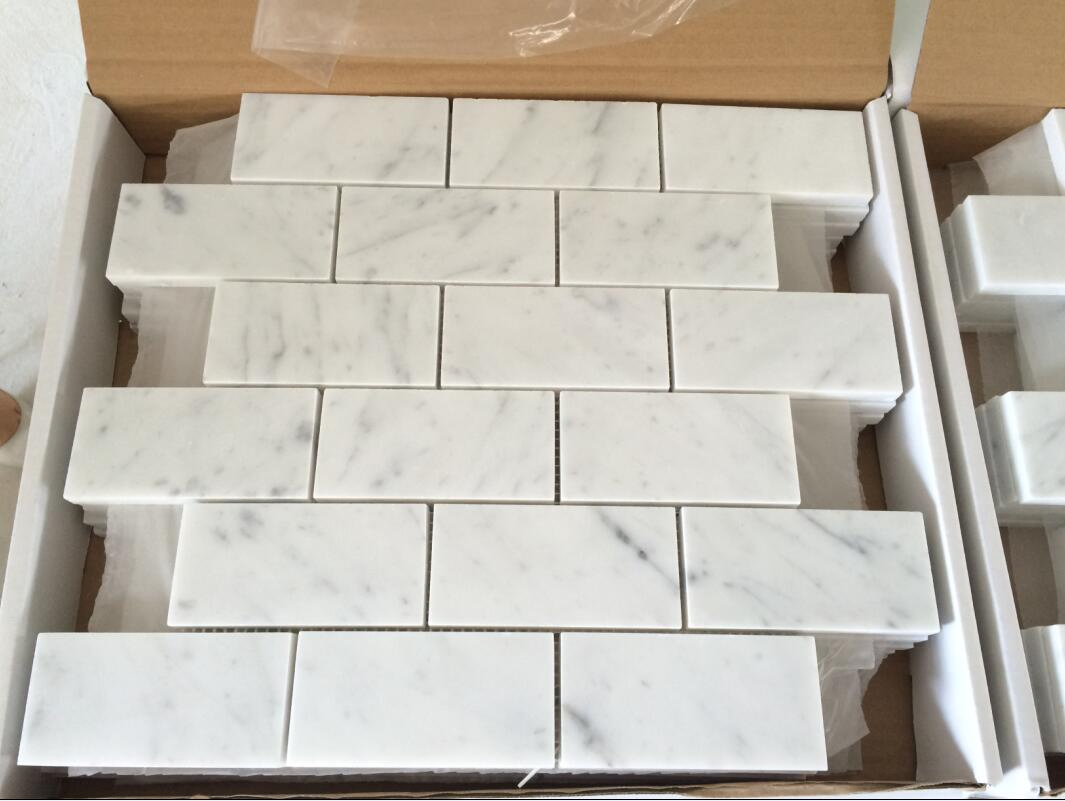 China Factory Bianco Carrara White Marble Mosaic Tiles for Flooring and Wall