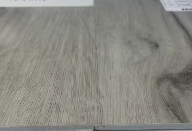 High-Density Waterproof Spc Flooring with Textured Surface for Durability