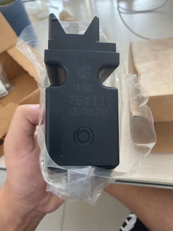 Пропорциональный гидравлический клапан Sauer Danfoss 157B