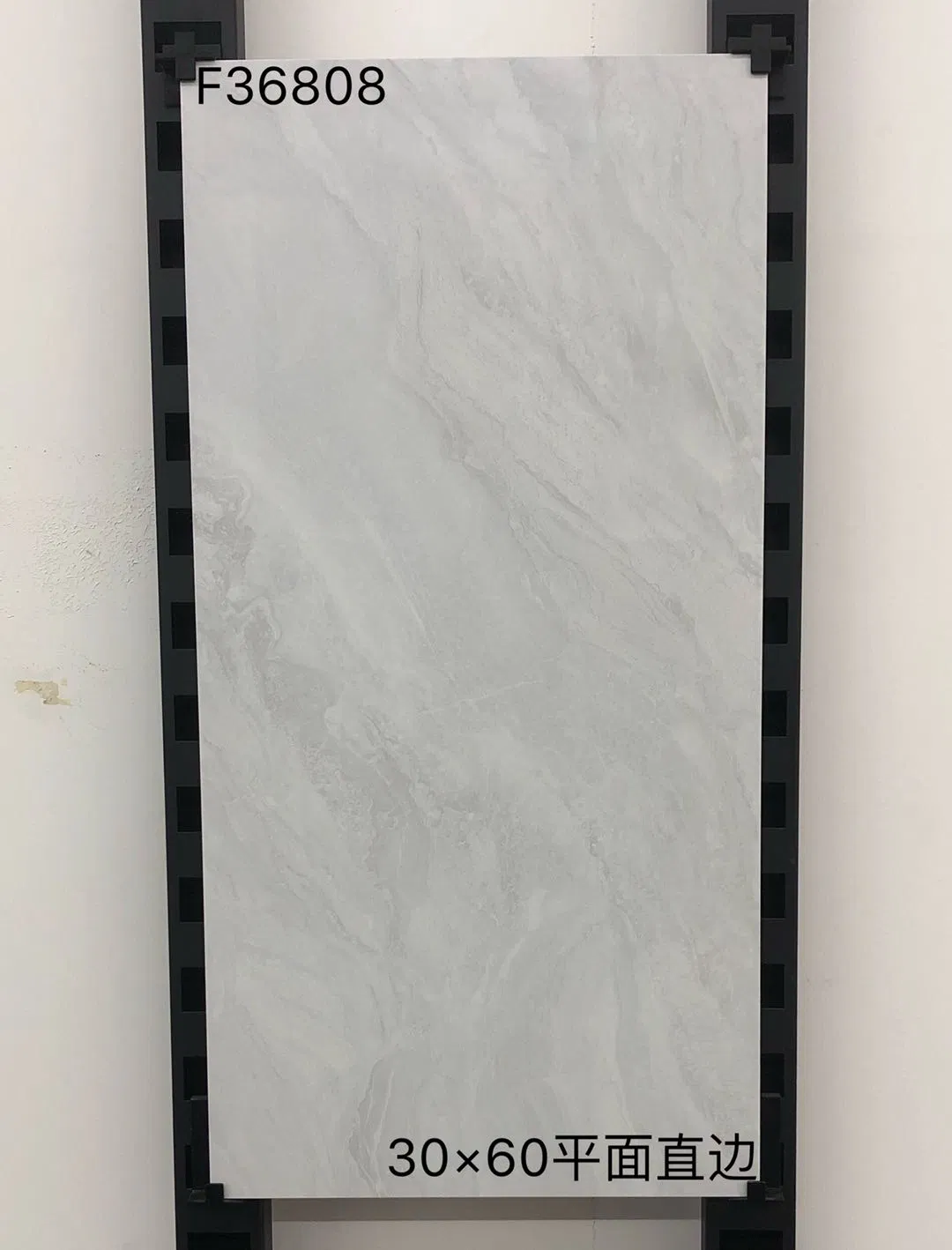 Керамогранитная плитка 300x600 мм серая матовая антискользящая