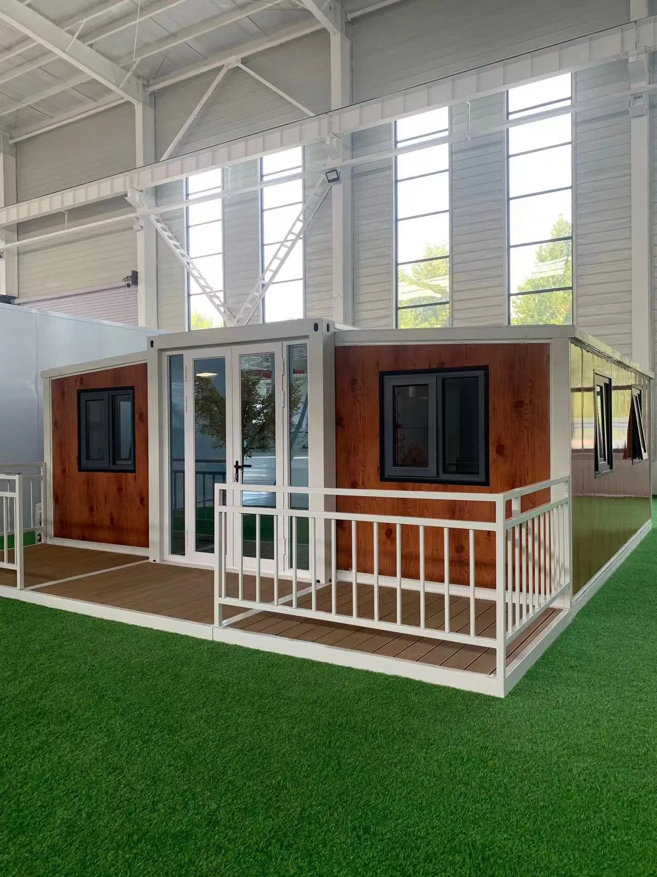 Steel House with Double Wing Expansion