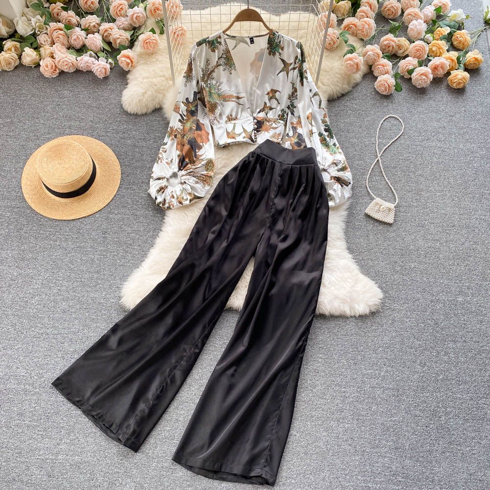 Комплект женский рубашка V-вырез и брюки высокая талия