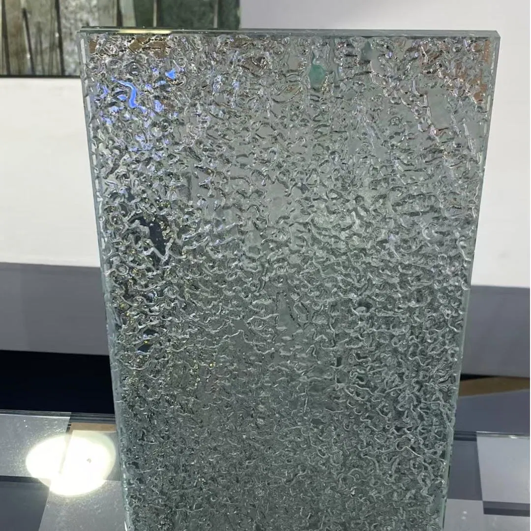 Stylish Hot Melt Glass with Textured Pattern for Decoration