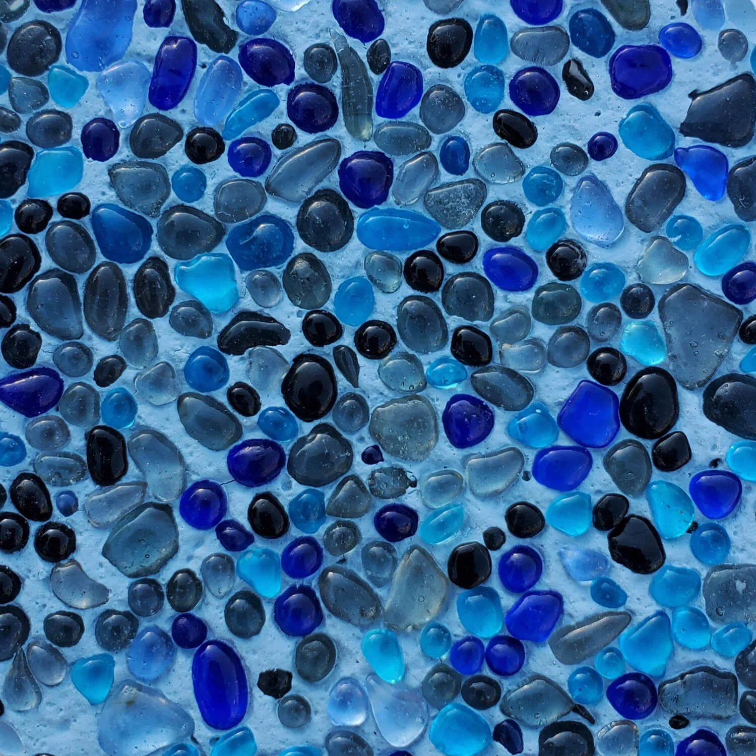 Premium Cobalt Blue Microbeads for Pool Landscaping Projects