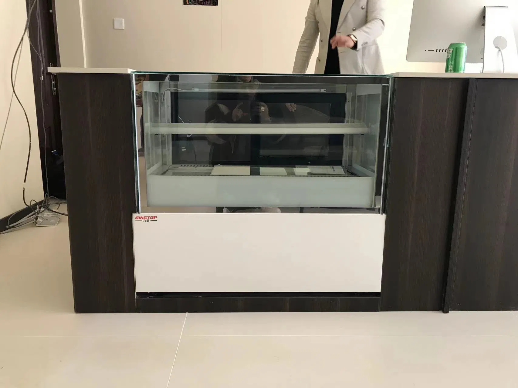 Commercial Cold Countertop Small Counter Top Cake Display Fridge Refrigerated Cases