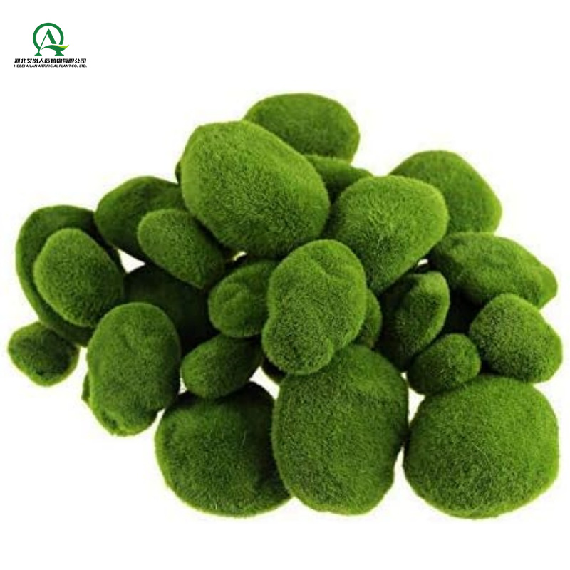 Камни декоративные искусственные с мхом для сада