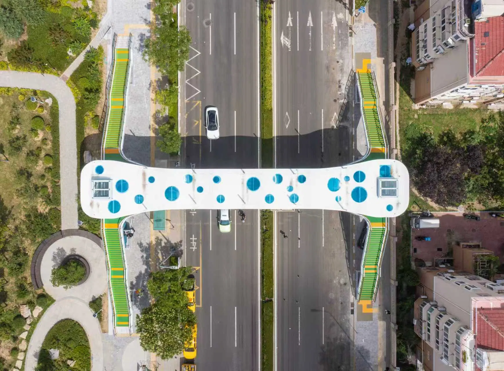 Customizable Prefabricated Steel Pedestrian Bridge with Free Quote