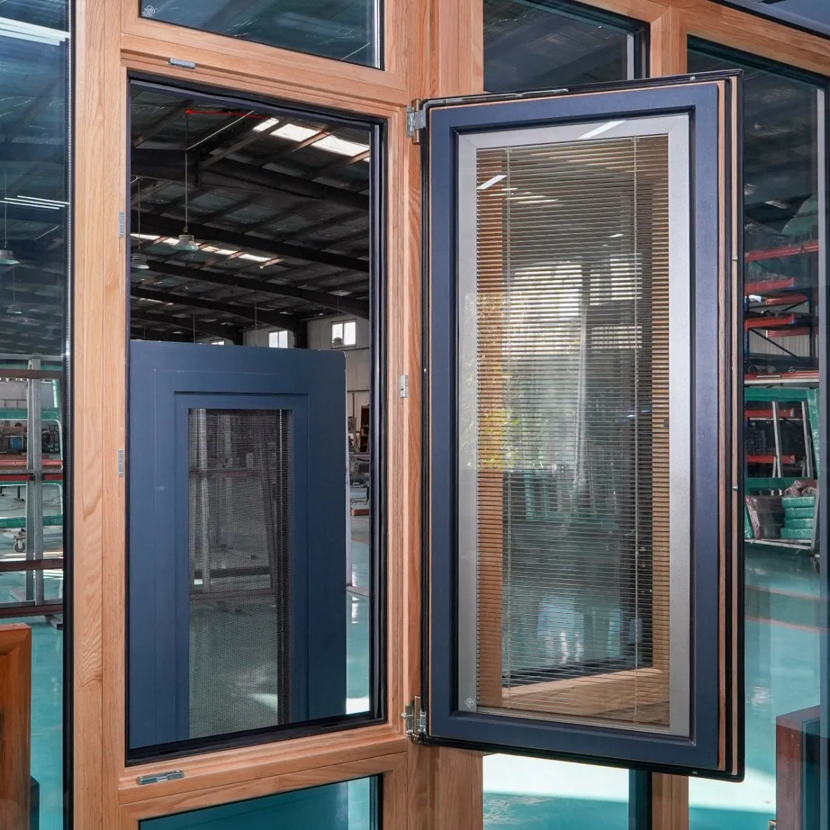 High-Performance Aluminum Clad Wood Tilt & Turn Window, Passivhaus Compliant