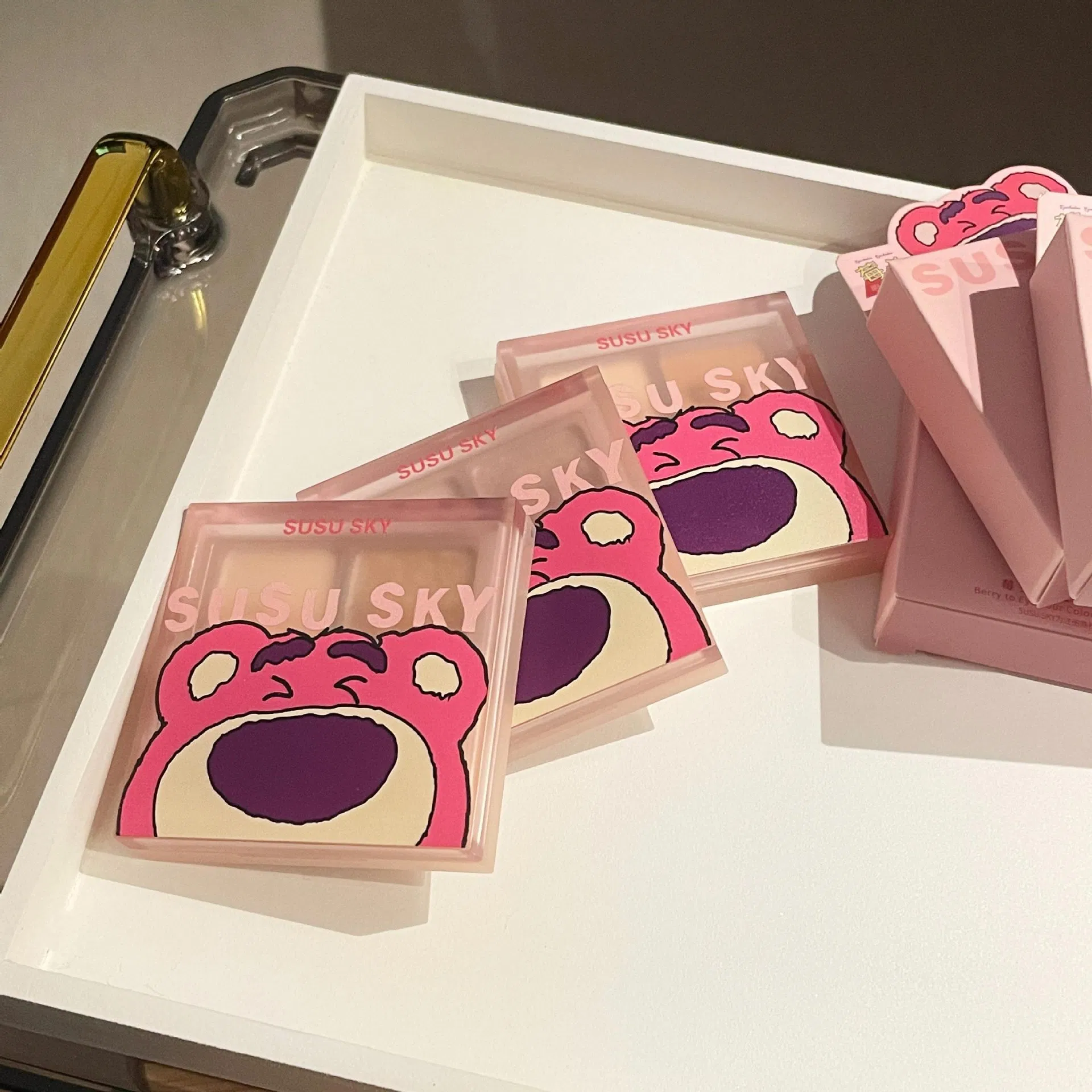 Eyeshadow Tray Four-Color Low Brown Matte Pearl Eyeshadow for Women Nude Makeup