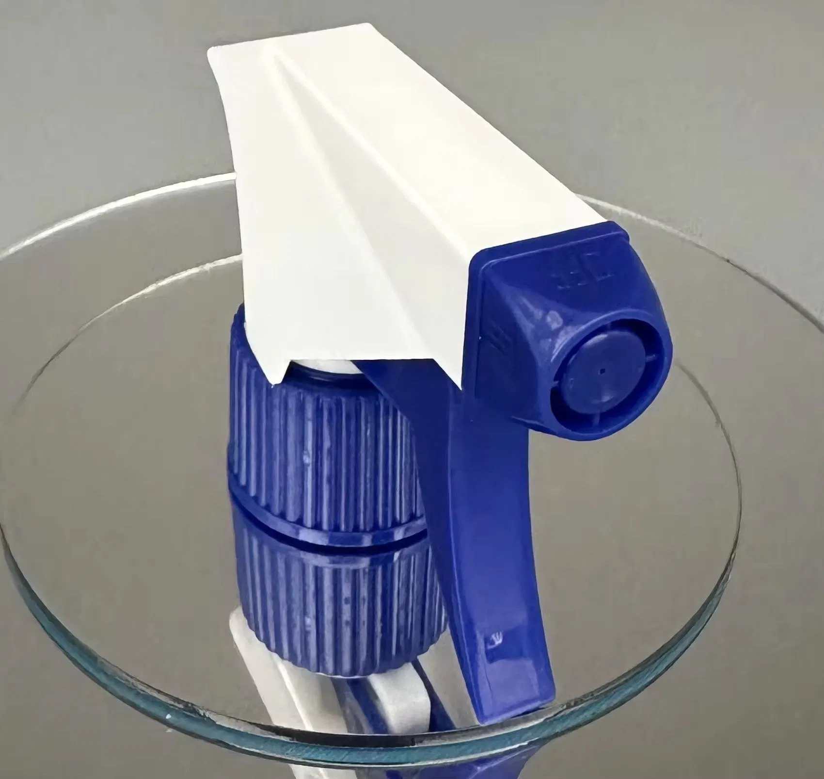 Versatile 28/400 28/410 28/415 Plastic Spray Trigger for Bottles - Durable and Reliable